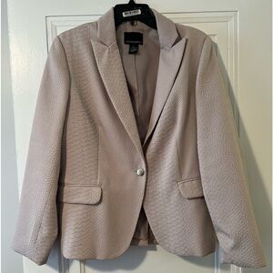 Beige snake pattern blazer. Xl